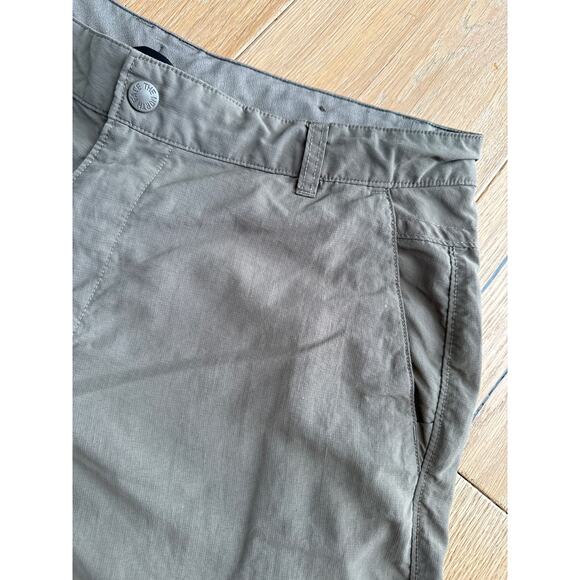 Men’s The North Face Nylon Cargo Shorts - Picture 3 of 9